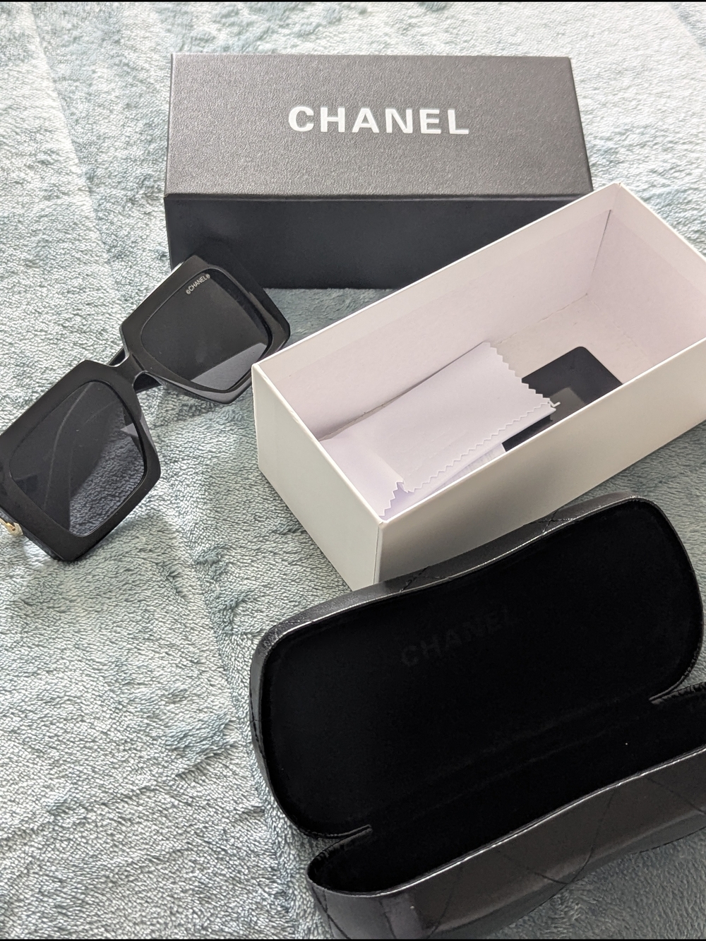 Chanel Black Logo Sunglasses with Gold CC Accent - Picture 4 of 5